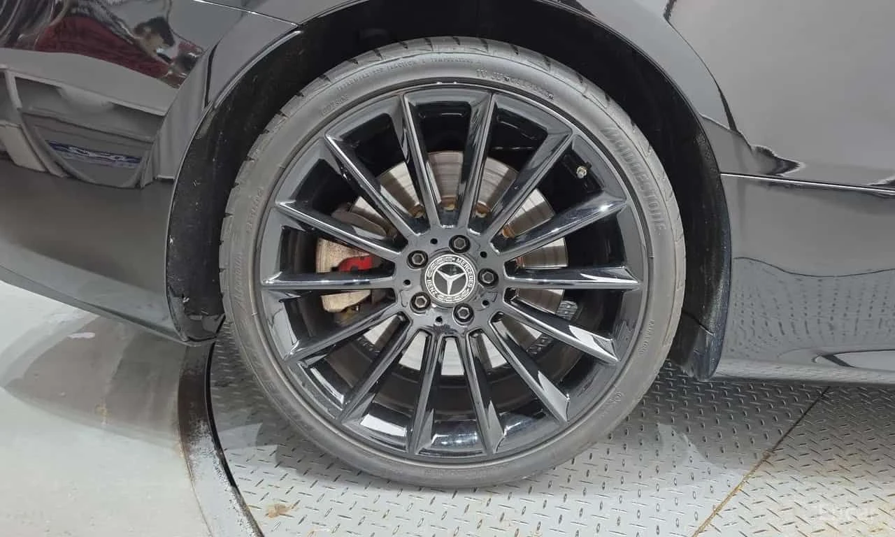 Mercedes-Benz E 400 E400 4MATIC Coupe  , снимка 7 - Автомобили и джипове - 55403903