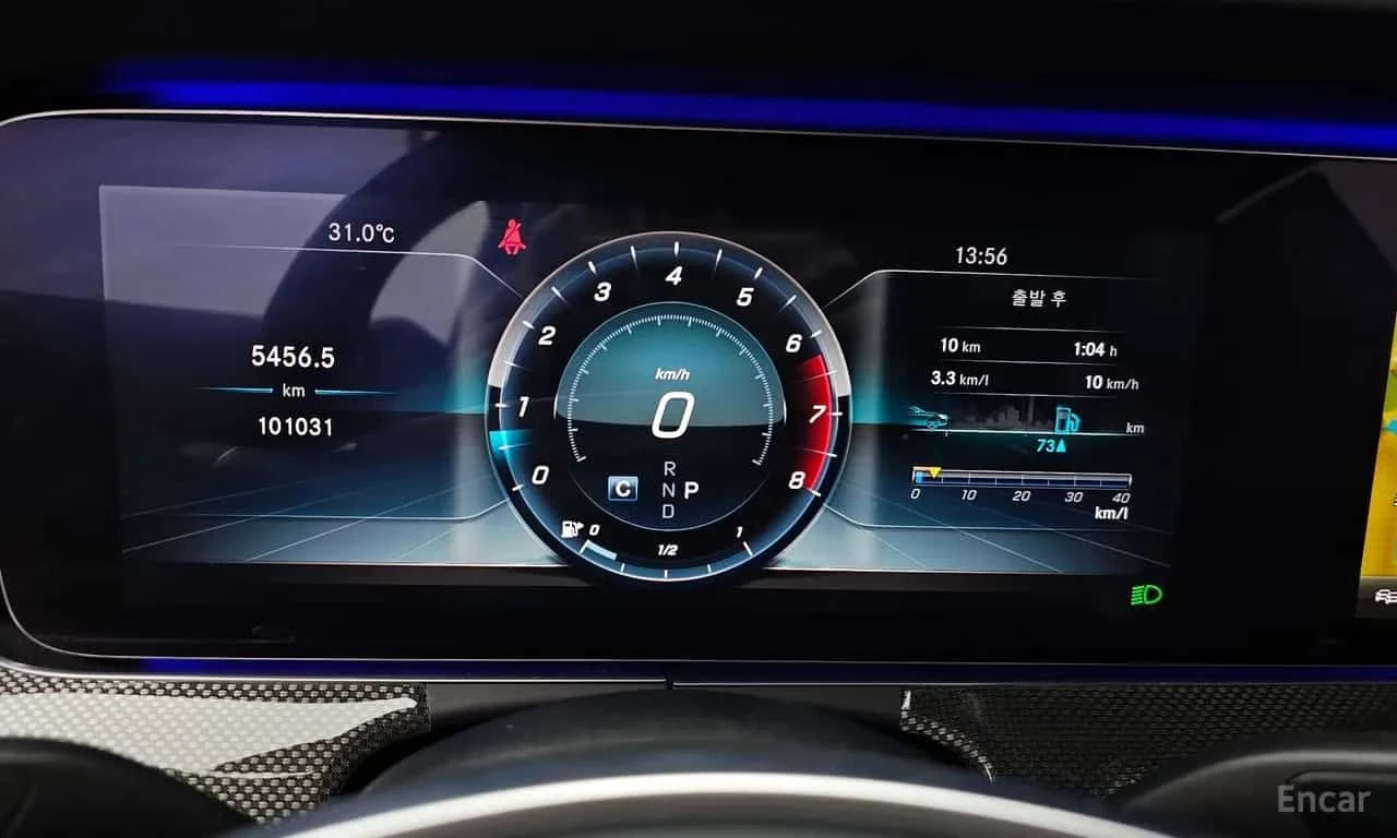 Mercedes-Benz E 400 E400 4MATIC Coupe  , снимка 10 - Автомобили и джипове - 55403903