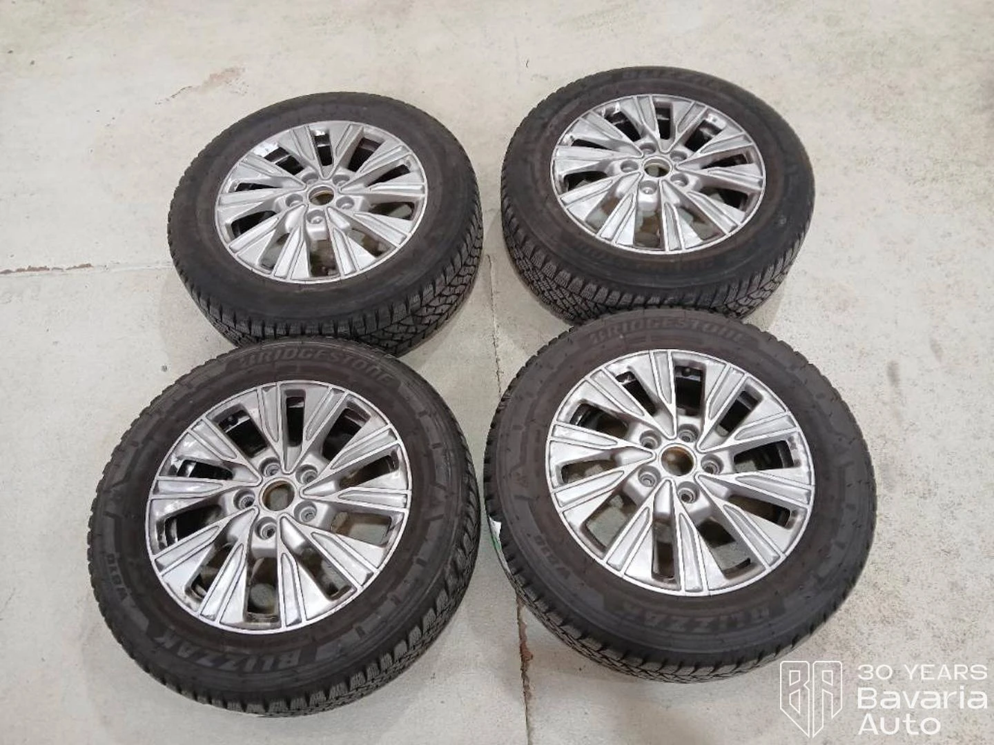VW Multivan Edition long DSG Easy Open Basic, снимка 16 - Автомобили и джипове - 55445724