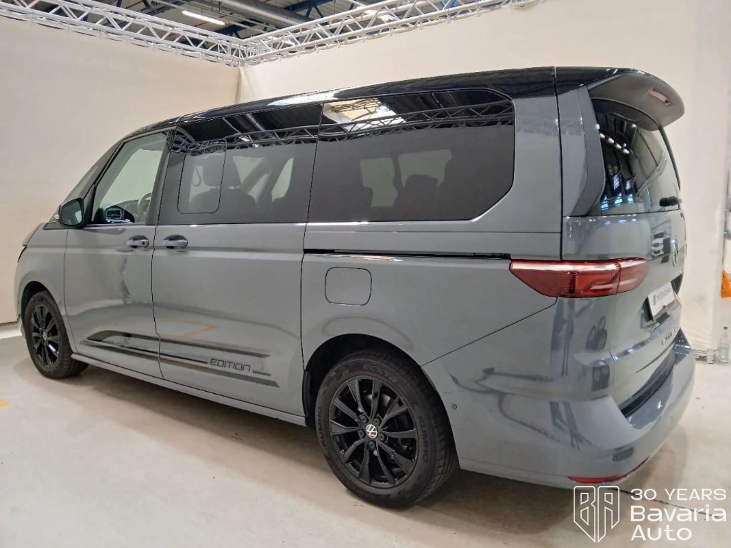 VW Multivan Edition long DSG Easy Open Basic, снимка 2 - Автомобили и джипове - 55445724