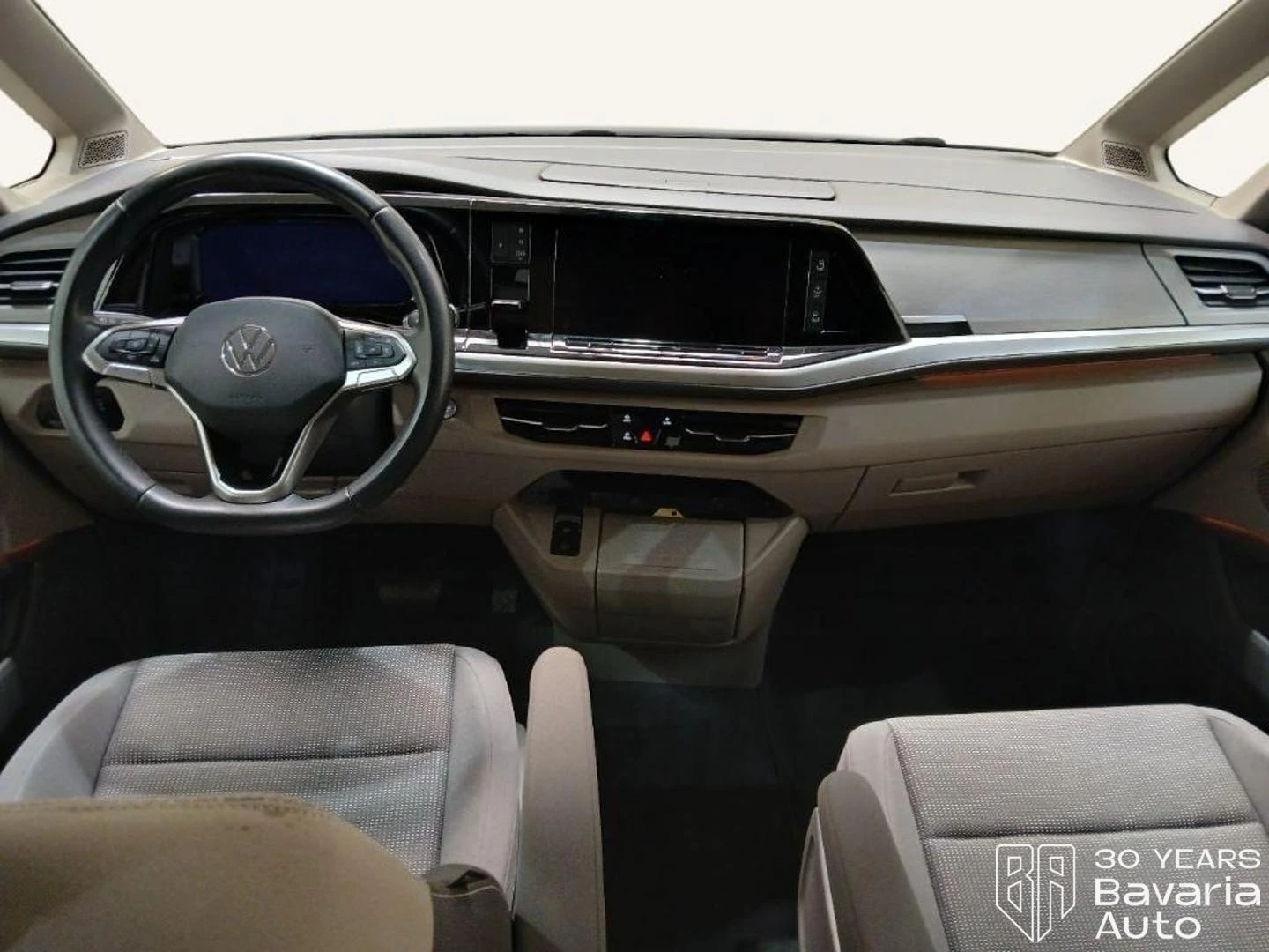 VW Multivan Edition long DSG Easy Open Basic, снимка 7 - Автомобили и джипове - 55445724