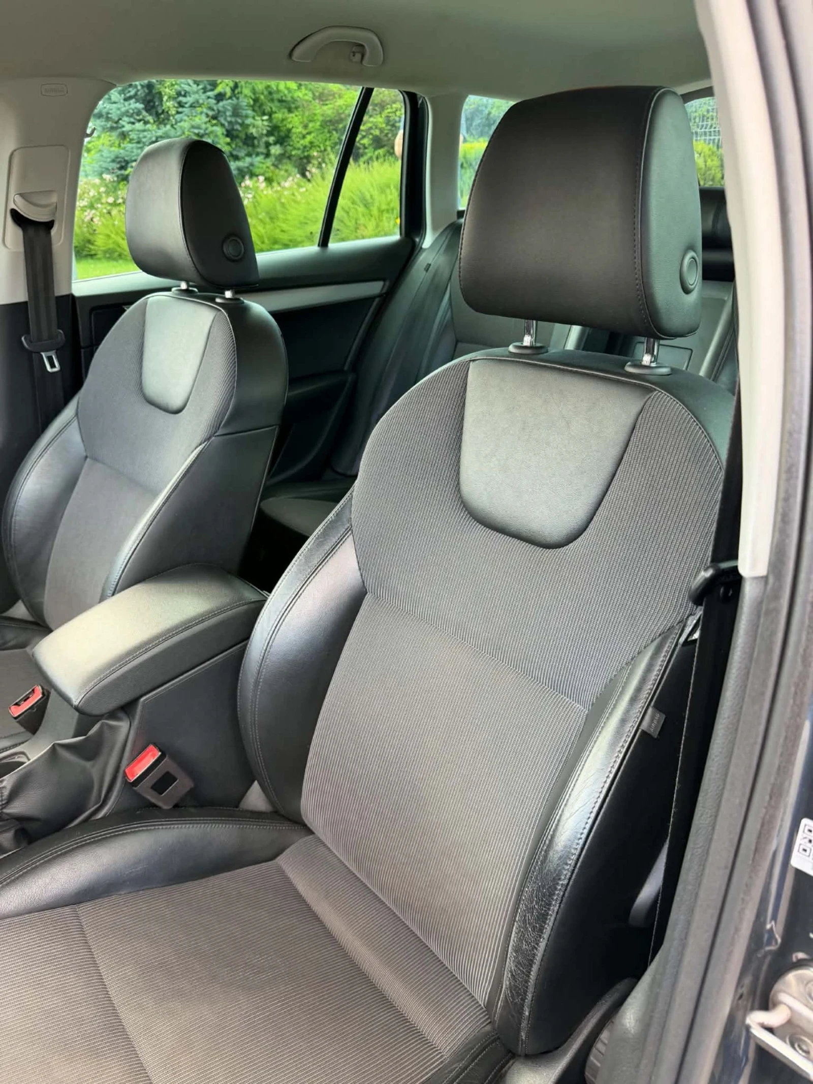 Skoda Octavia 1.6  TDI, снимка 9 - Автомобили и джипове - 55606643