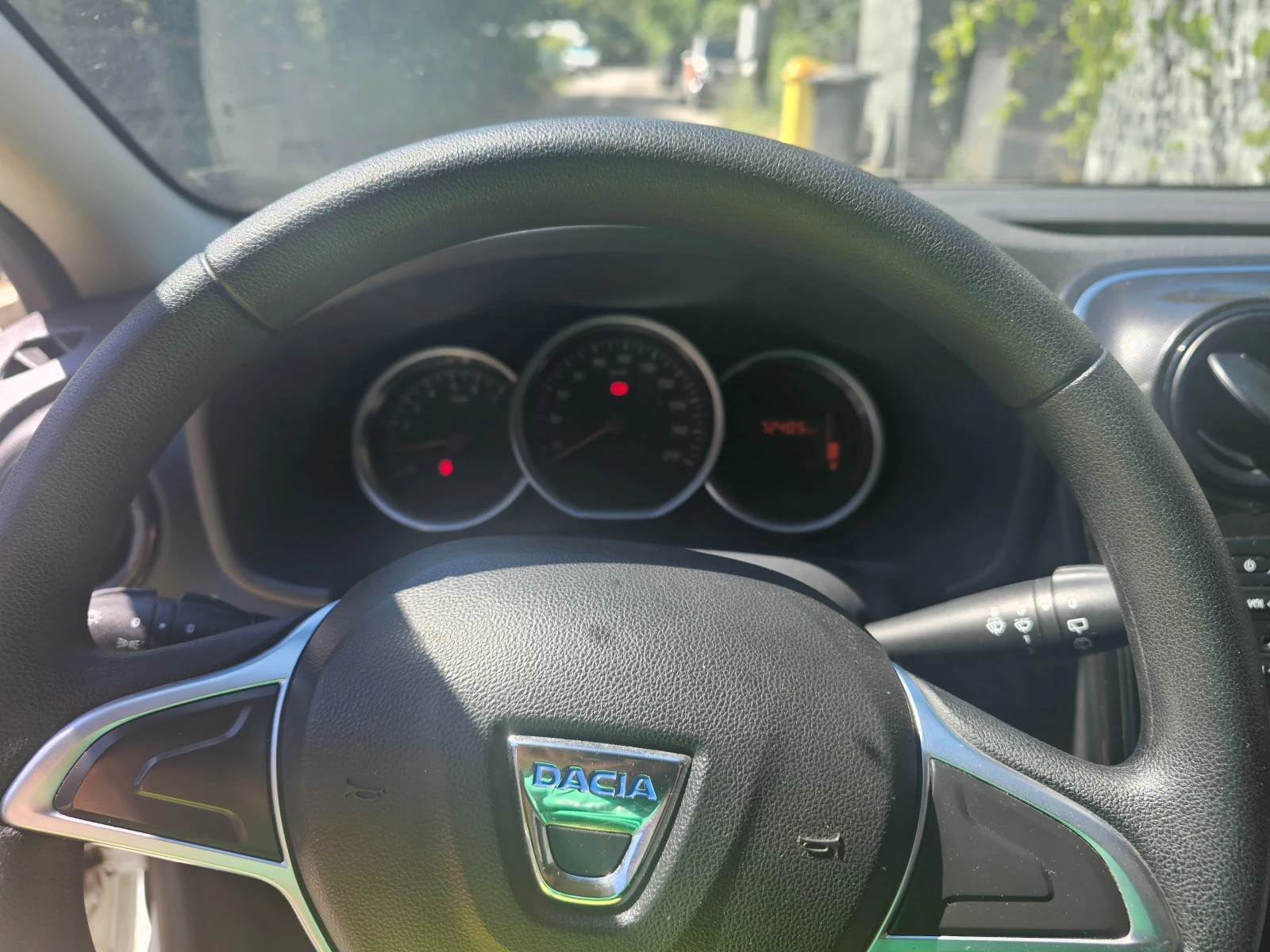 Dacia Sandero 1.0 SCe, снимка 7 - Автомобили и джипове - 55692758
