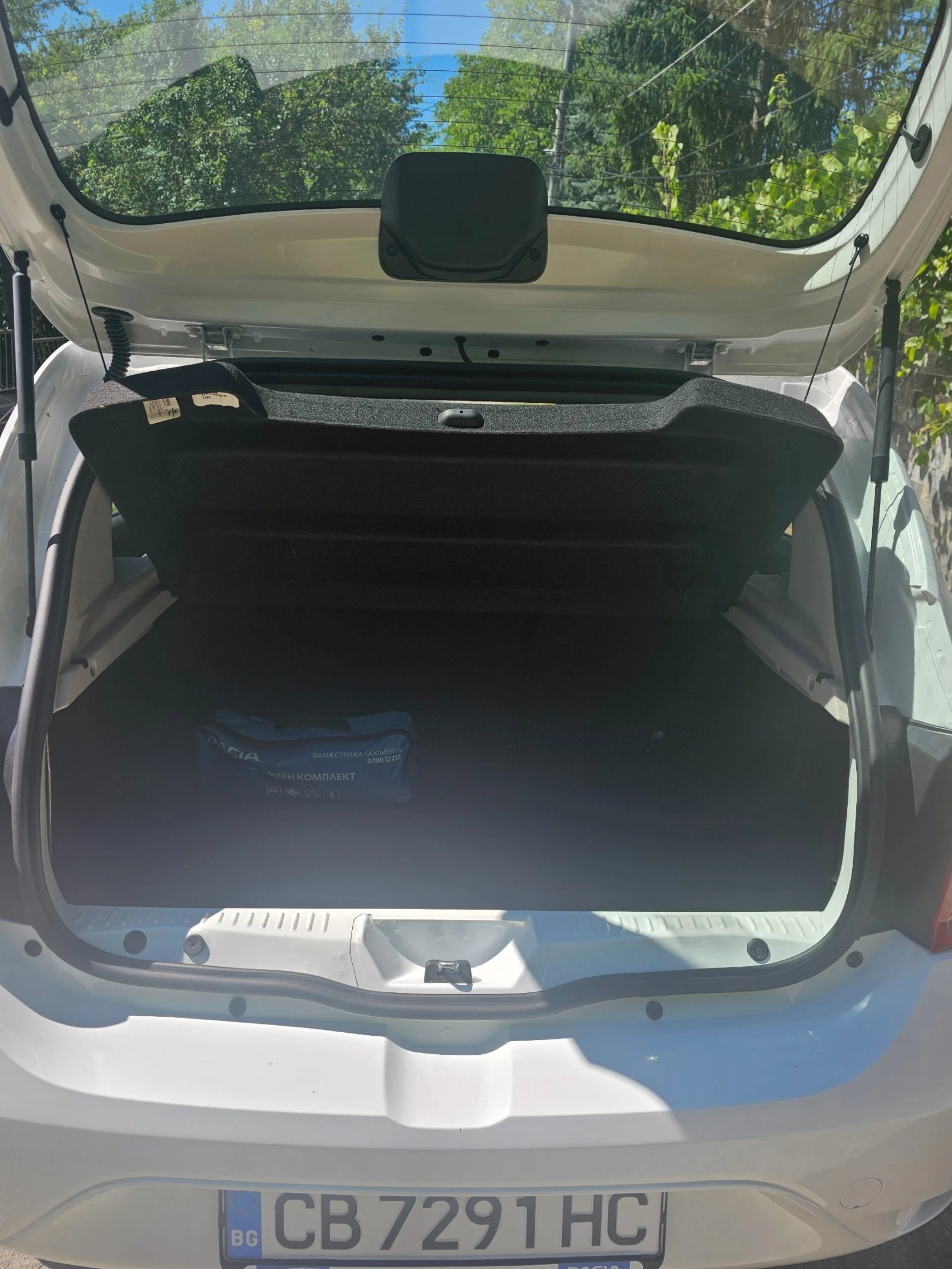 Dacia Sandero 1.0 SCe, снимка 12 - Автомобили и джипове - 55692758