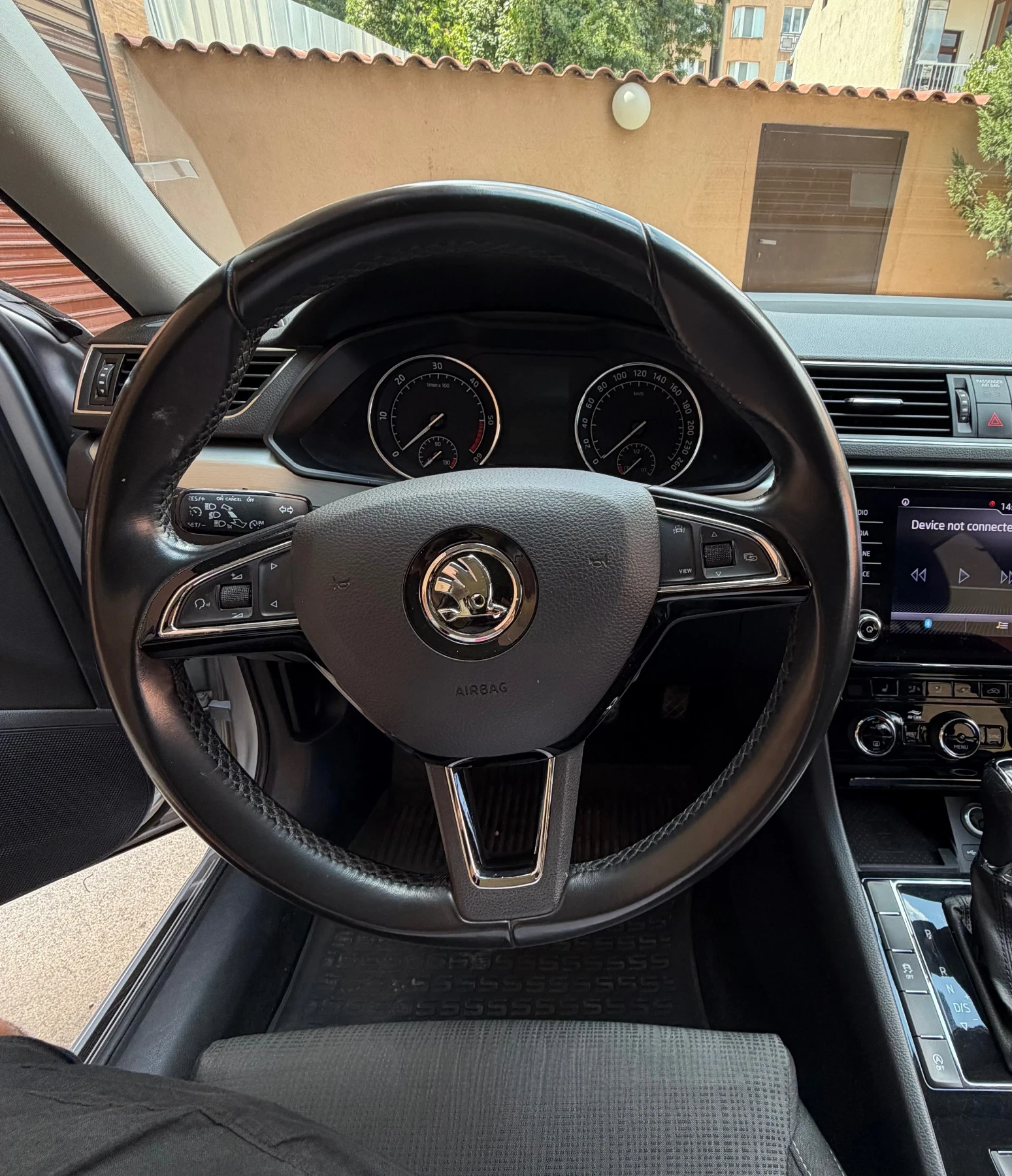 Skoda Superb 2.0 TDI 4x4 190 к.с., снимка 8 - Автомобили и джипове - 55943782