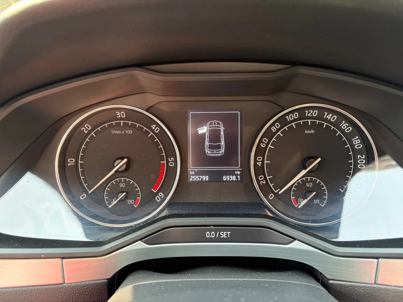 Skoda Superb 2.0 TDI 4x4 190 к.с., снимка 9 - Автомобили и джипове - 55943782