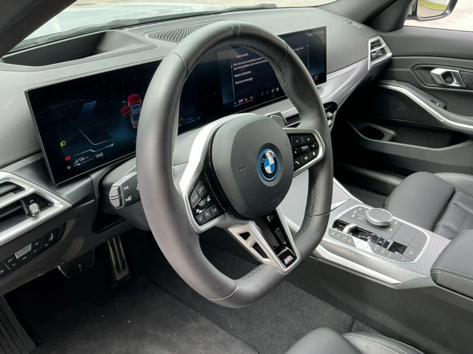 BMW 330 M Sport xDrive Hybrid LED NAVI , снимка 11 - Автомобили и джипове - 56198558