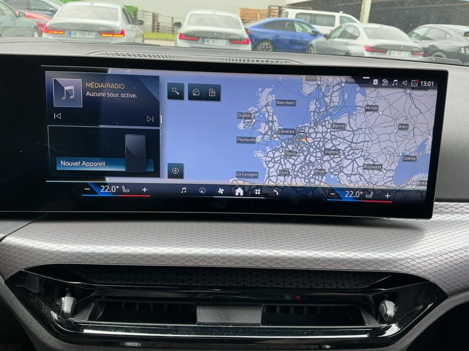 BMW 330 M Sport xDrive Hybrid LED NAVI , снимка 14 - Автомобили и джипове - 56198558