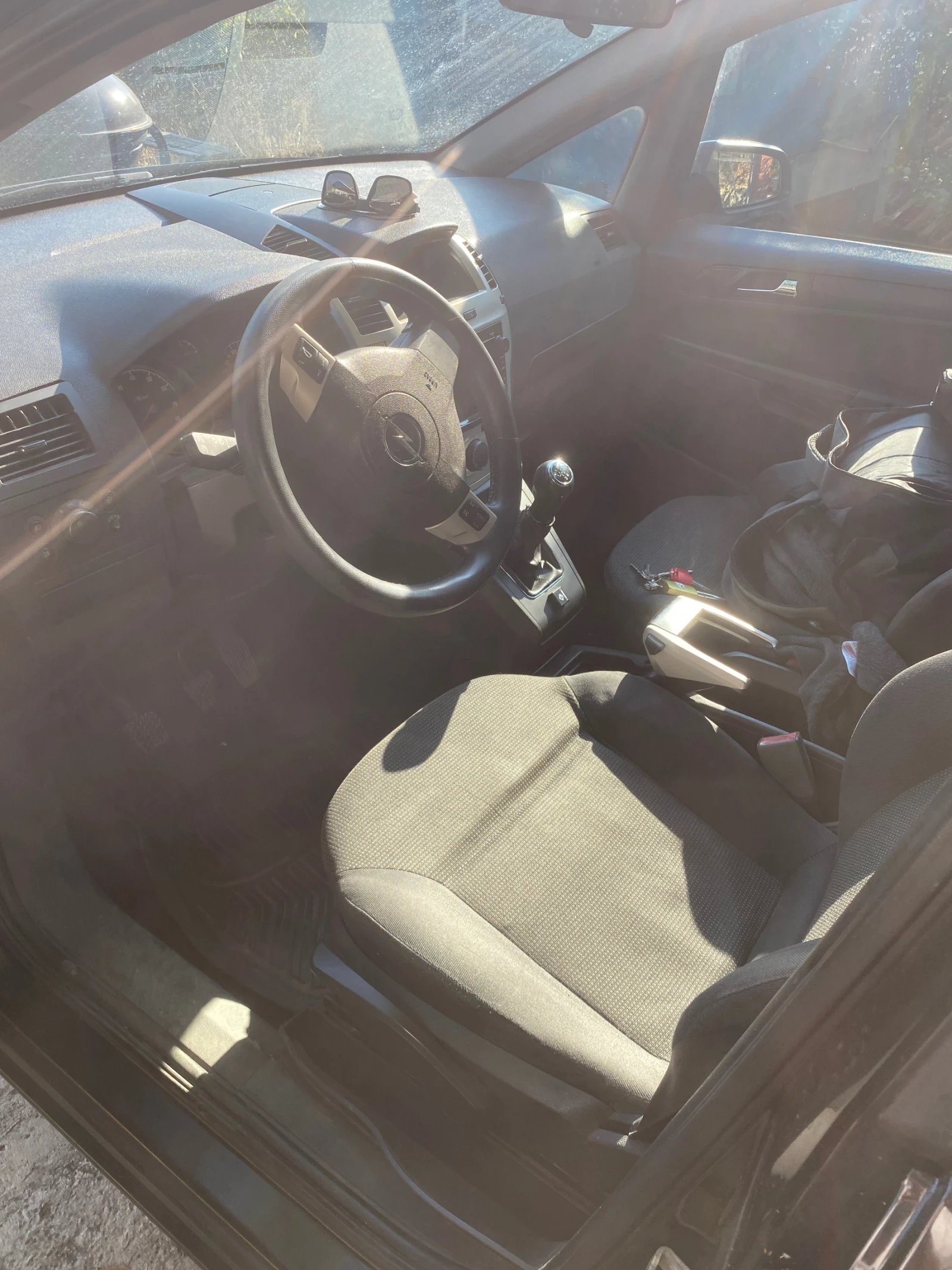 Opel Zafira 1.6i LPG, снимка 10 - Автомобили и джипове - 56368841