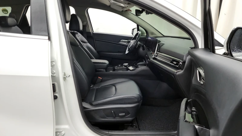 Kia Sportage 2.0 2WD NOBLESSE , снимка 11 - Автомобили и джипове - 52474673