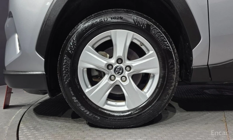 Toyota Rav4, снимка 5 - Автомобили и джипове - 52972876