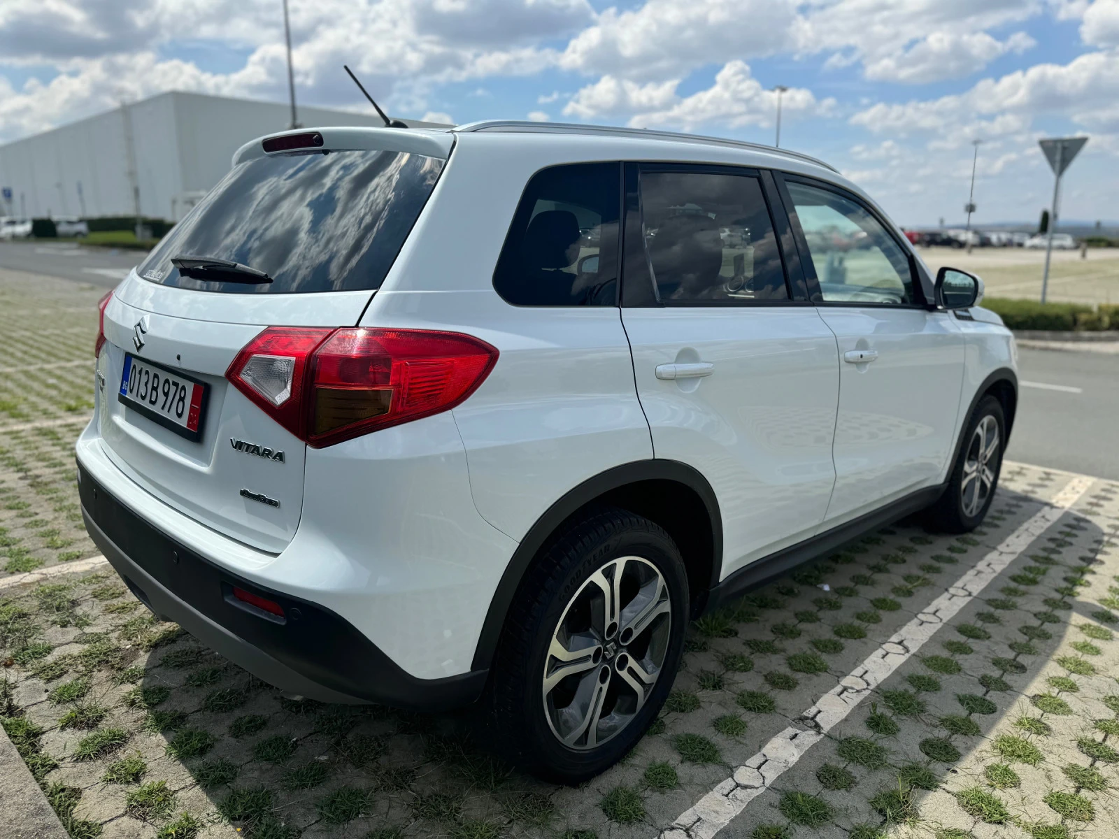 Suzuki Vitara AllGrip 1.6DDiS 4AWD AVTOMAT, DISTONIK - изображение 5