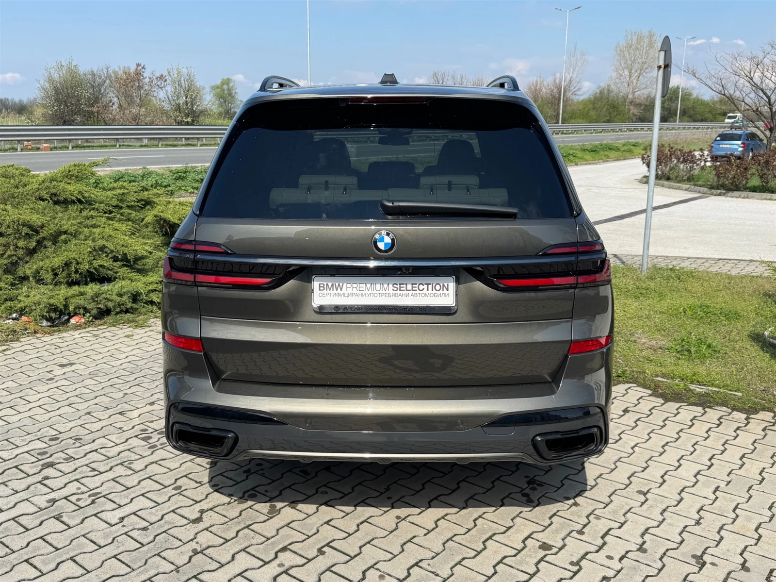 BMW X7 xDrive40i - изображение 9