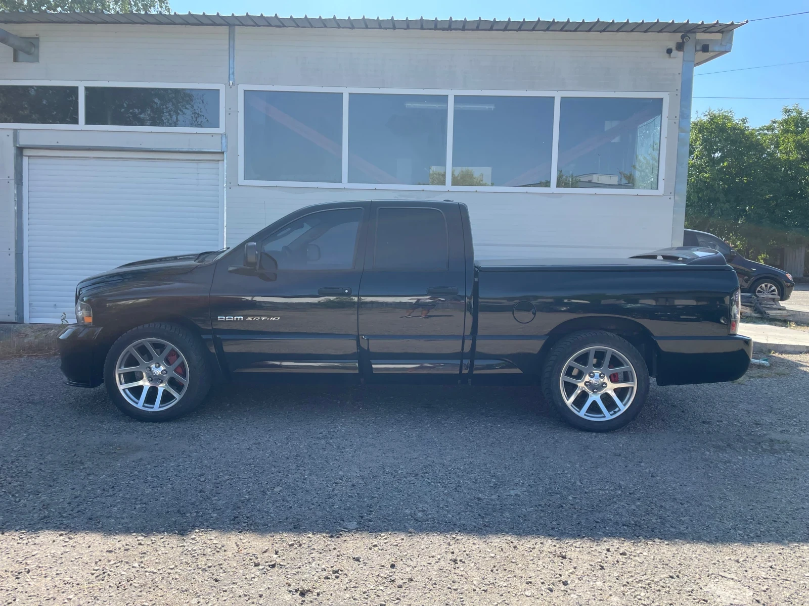 Dodge Ram 1500 SRT-10  - изображение 2
