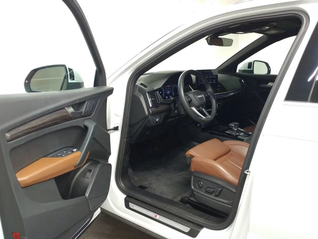 Audi Q5 * S-Line* * HeadUp* AвтоКредит* (ЦЕНА ДО БГ), снимка 10 - Автомобили и джипове - 54042242