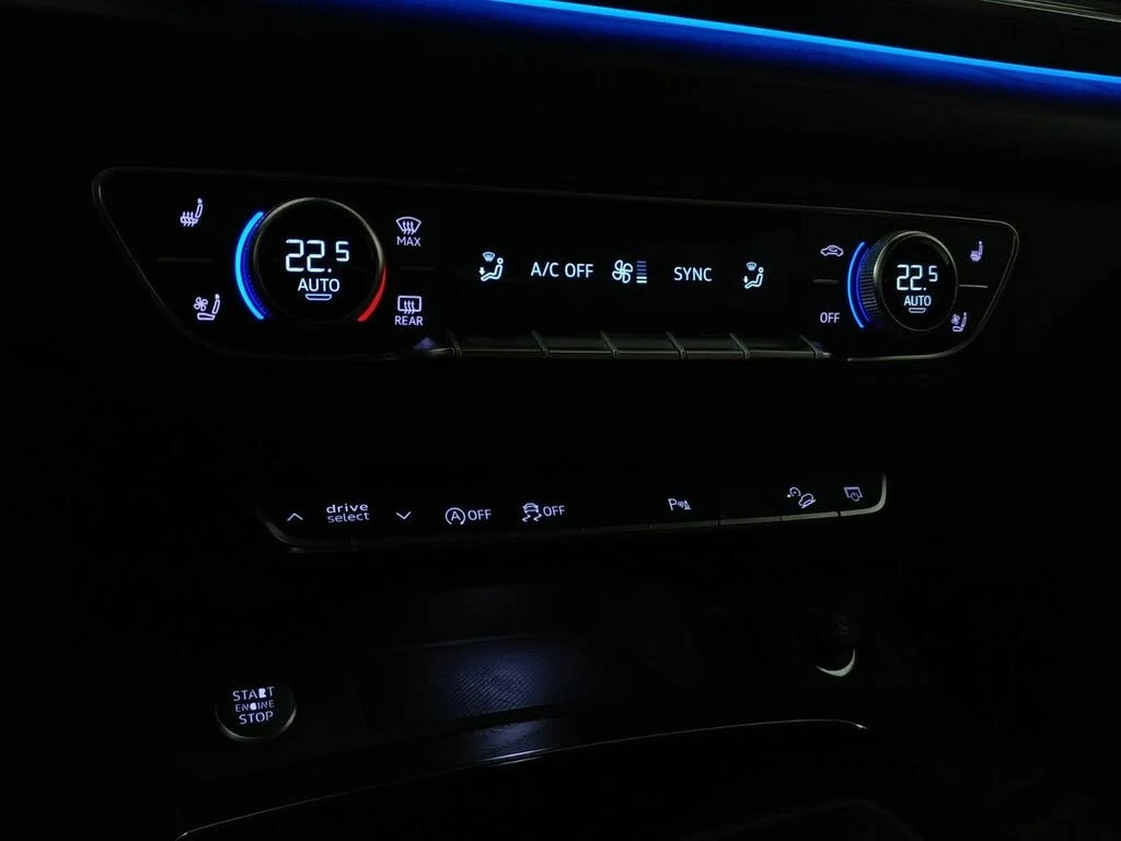 Audi Q5 * S-Line* * HeadUp* AвтоКредит* (ЦЕНА ДО БГ), снимка 16 - Автомобили и джипове - 54042242