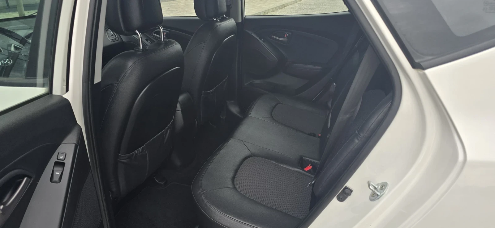 Hyundai IX35 1.7 CRDI , снимка 13 - Автомобили и джипове - 54576505