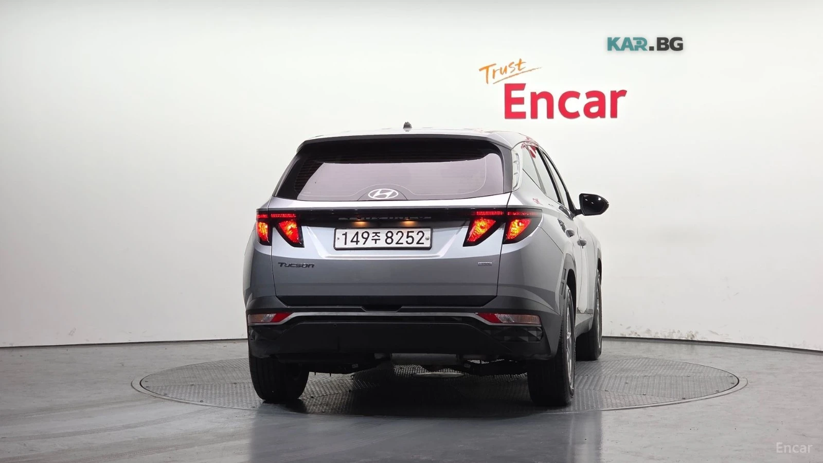 Hyundai Tucson 2.0 4WD Modern* КОЖА* НАВИ* КАМЕРА, снимка 4 - Автомобили и джипове - 55331568