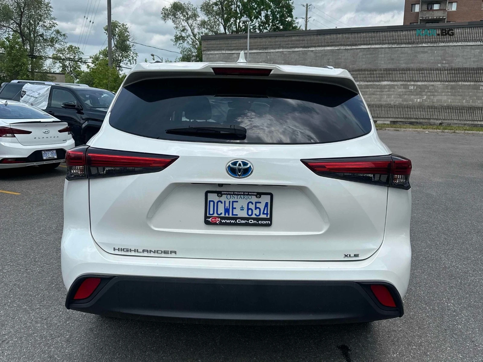 Toyota Highlander Hybrid XLE Автокредит Цена до България, снимка 4 - Автомобили и джипове - 55790344