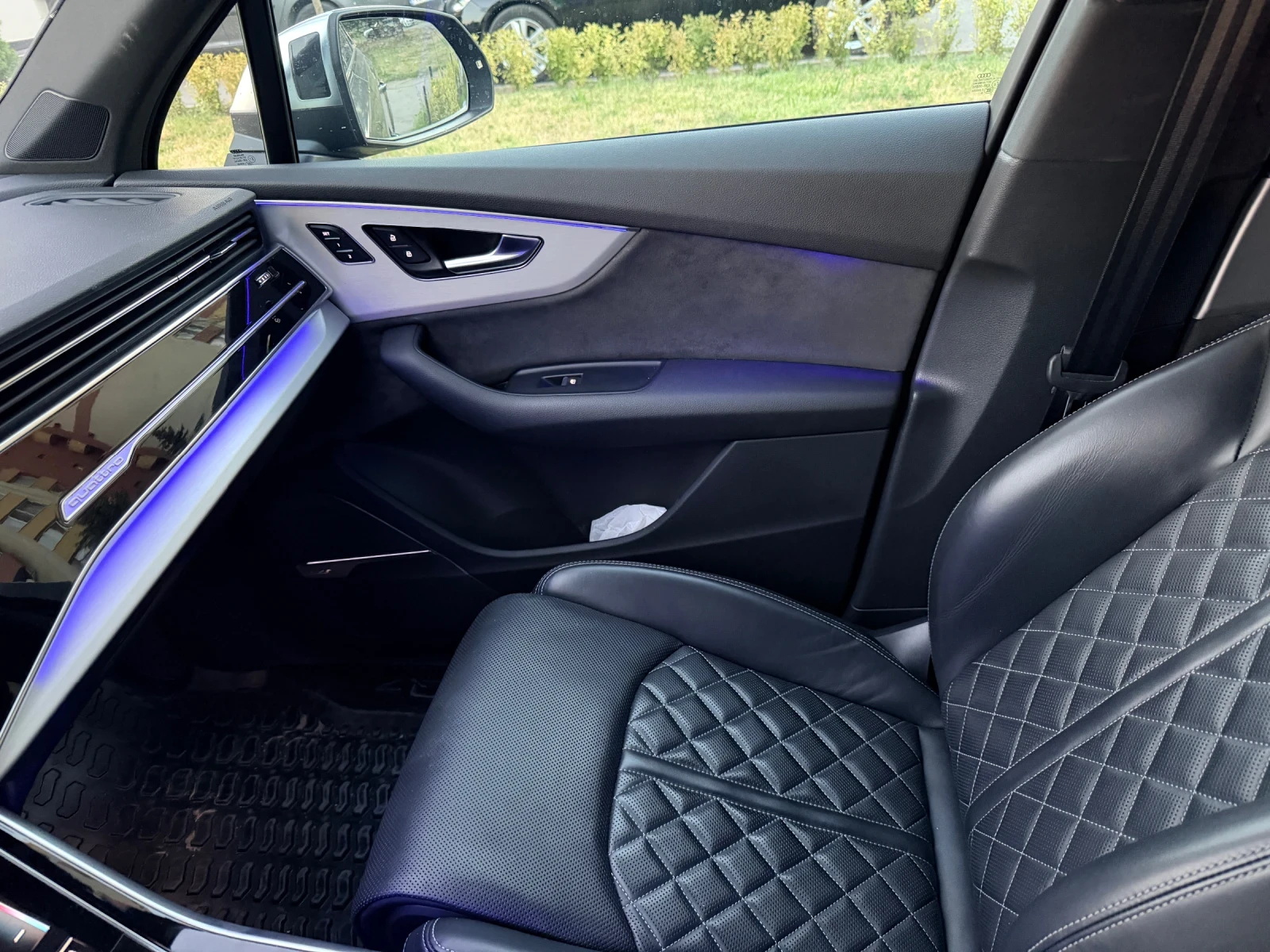 Audi SQ7 4.0tdi, снимка 10 - Автомобили и джипове - 55847852
