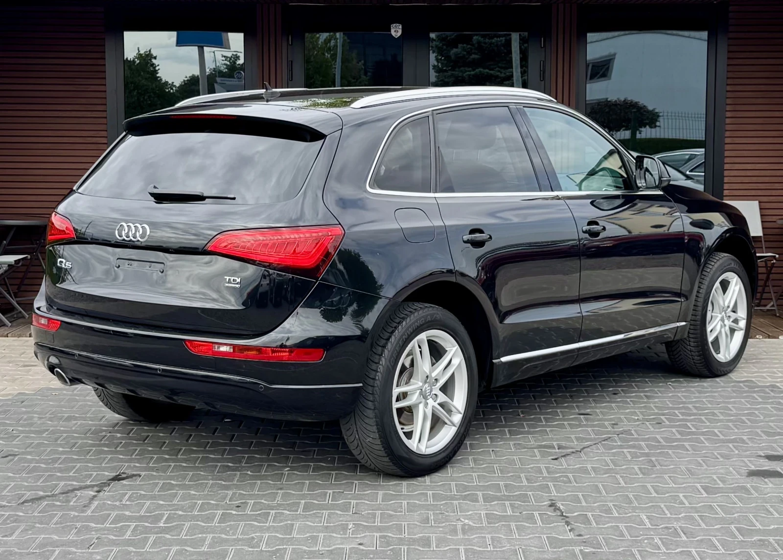Audi Q5 Quattro* Face* Кожа* Лизинг, снимка 6 - Автомобили и джипове - 56099952