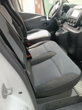 Opel Vivaro, снимка 15