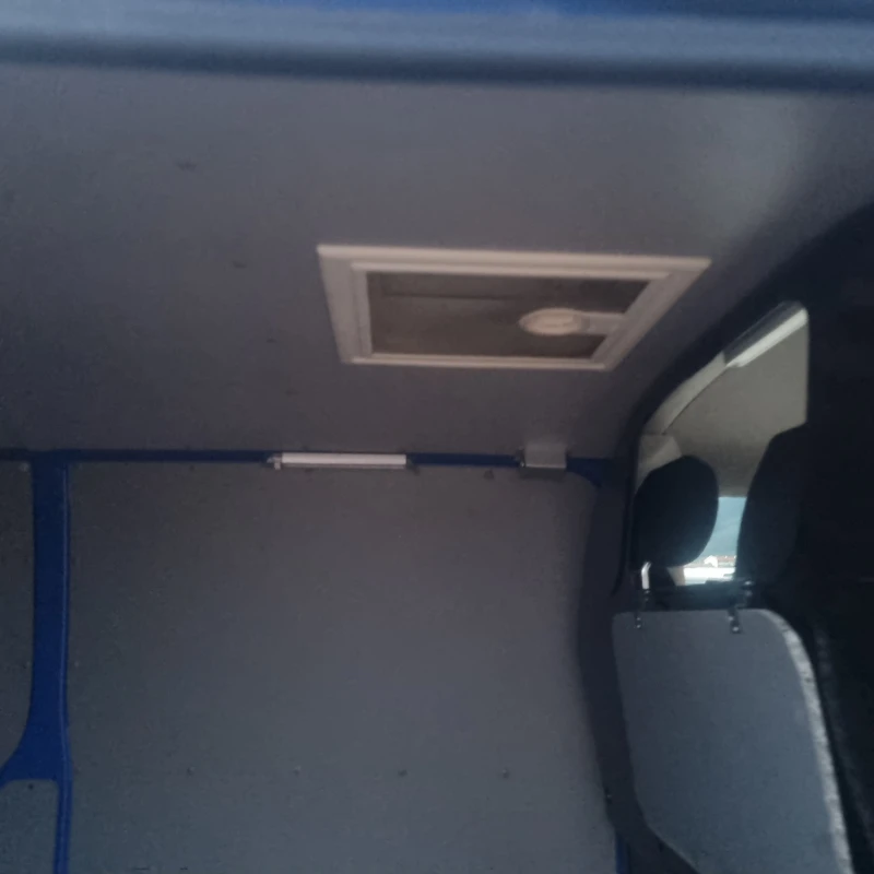 VW Transporter 2.0TDI 150кс , снимка 11 - Бусове и автобуси - 53168621