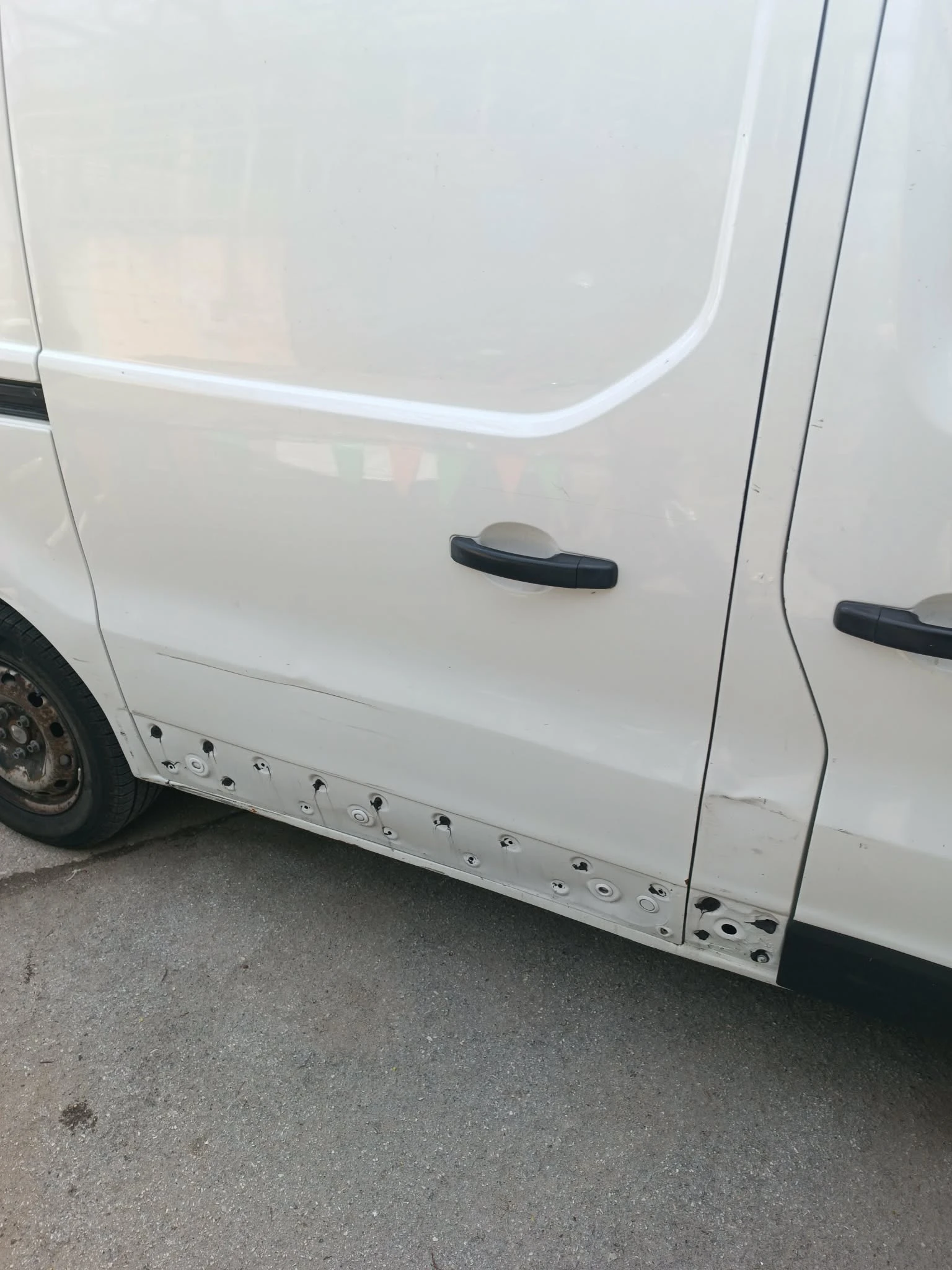 Opel Vivaro, снимка 17 - Бусове и автобуси - 54205399