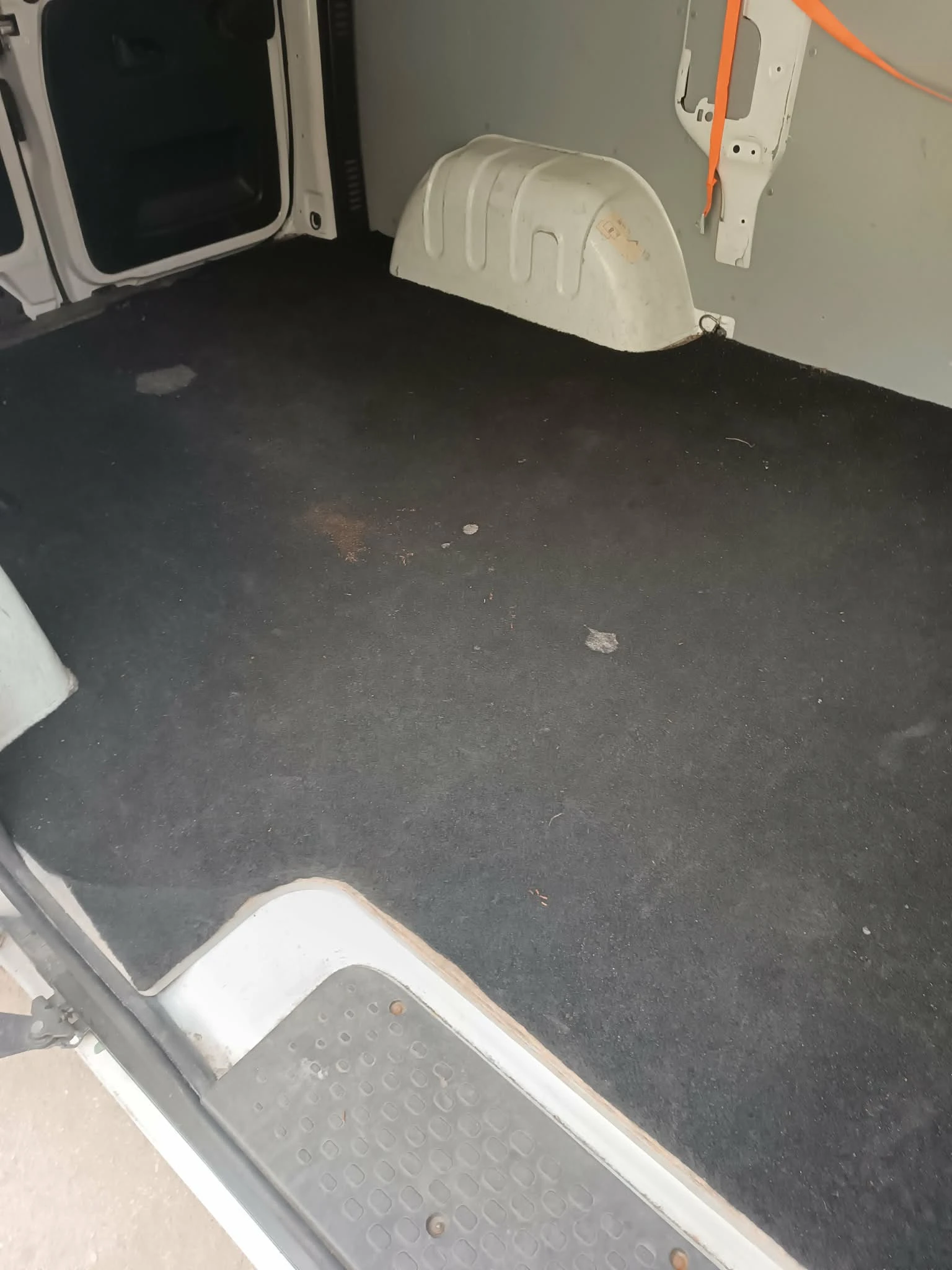 Opel Vivaro, снимка 12 - Бусове и автобуси - 54205399