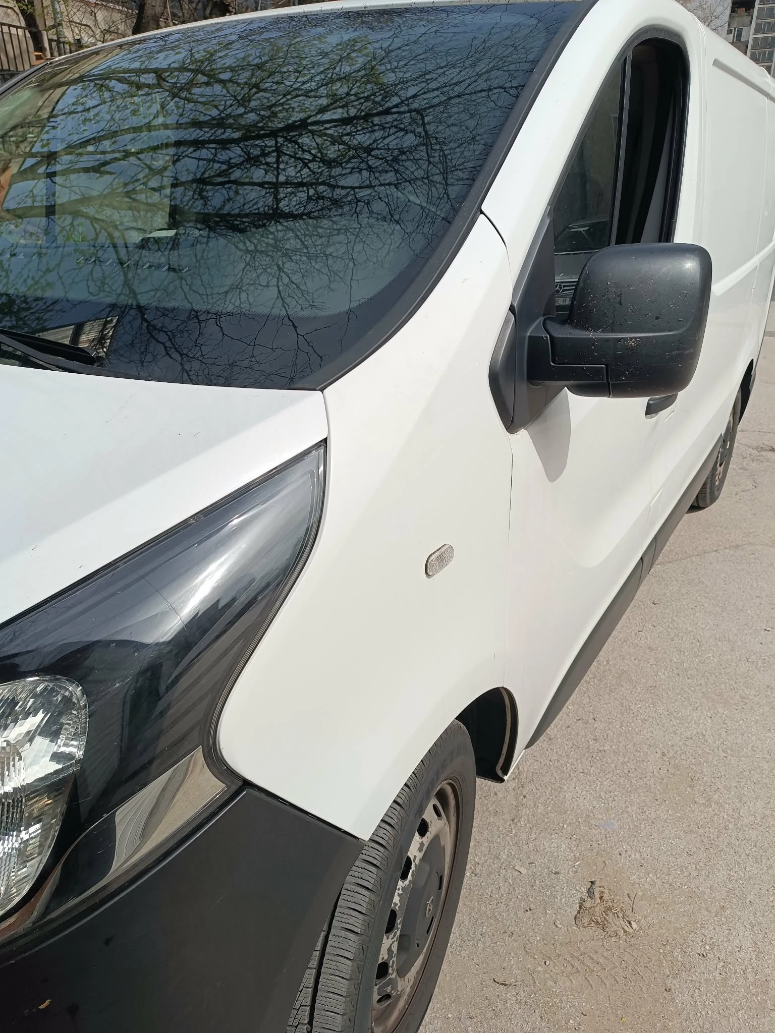 Opel Vivaro, снимка 7 - Бусове и автобуси - 54205399