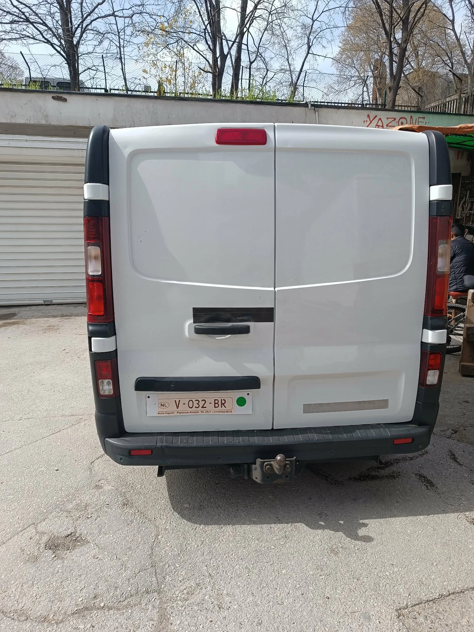 Opel Vivaro, снимка 3 - Бусове и автобуси - 54205399