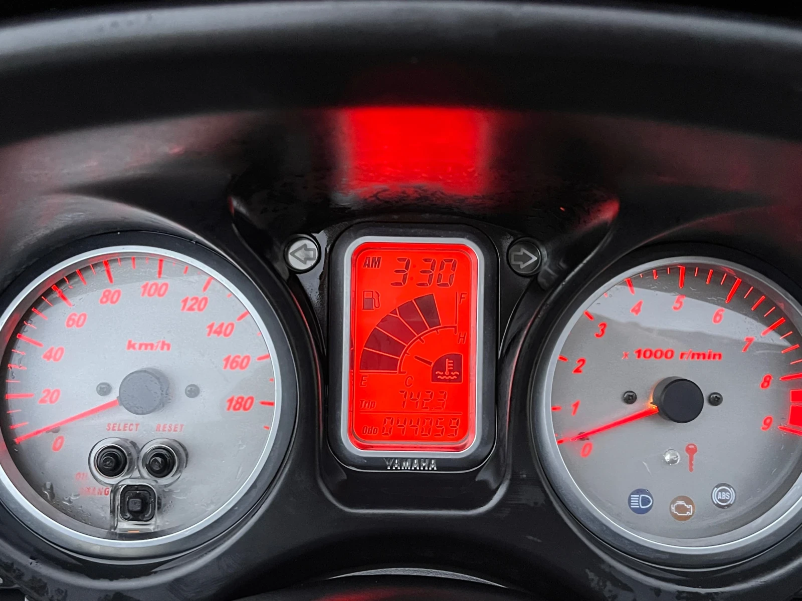 Yamaha T-max ABS 44000км - изображение 10