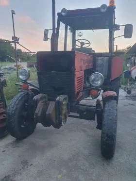 Трактор Болгар Тк 80 и балопреса форшрит к454, снимка 1