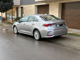 ����� �� �������� �� Toyota Corolla 1.8Hybrid e-CVT Executive- � ��������