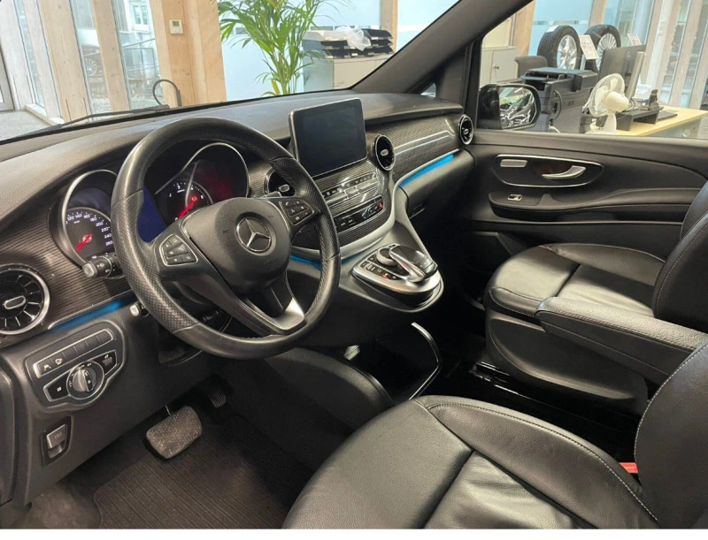 Mercedes-Benz V 300 80 000 km 2019 LANG Avantgarde 360, снимка 4 - Автомобили и джипове - 47455562