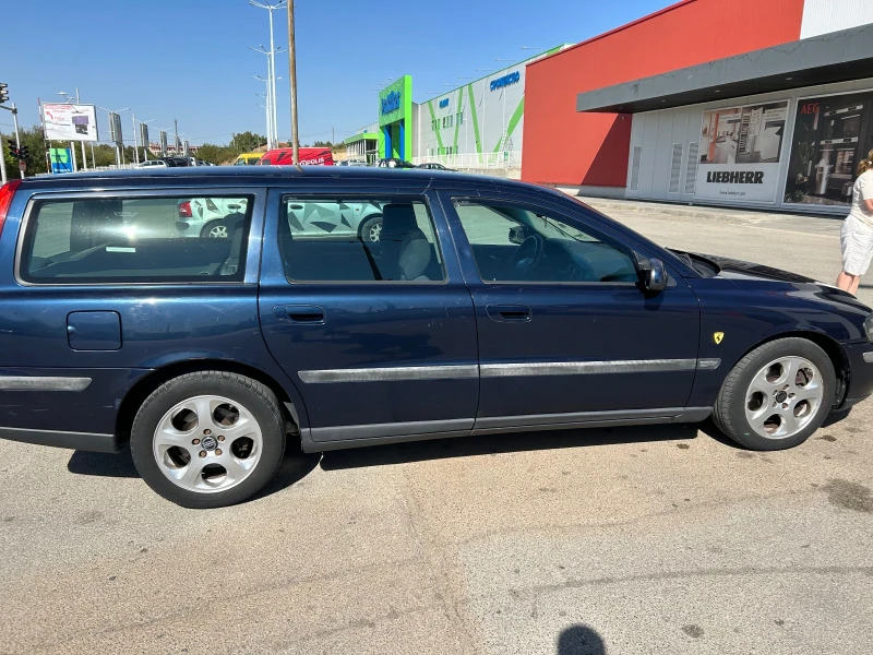 Volvo V70 2.4 D5, снимка 5 - Автомобили и джипове - 47169869