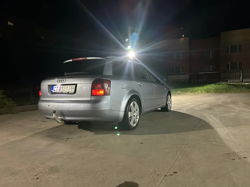 Audi A4 1.9tdi 131кс АВТОМАТИК, снимка 3 - Автомобили и джипове - 47646548