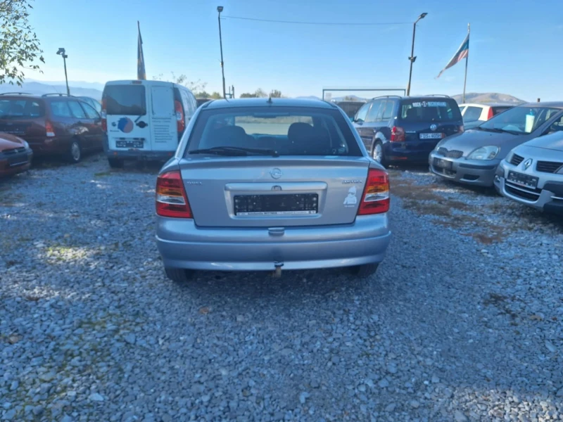 Opel Astra 1.2i 75ks, снимка 4 - Автомобили и джипове - 47800049