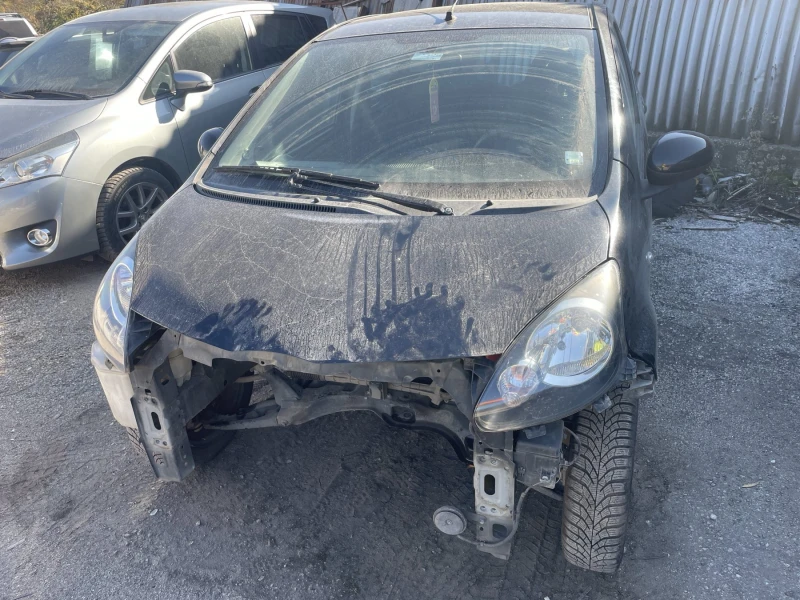 Toyota Aygo 1.0i, снимка 4 - Автомобили и джипове - 48550500