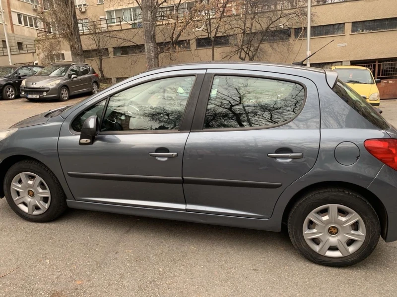 Peugeot 207 facelift, снимка 3 - Автомобили и джипове - 48726404