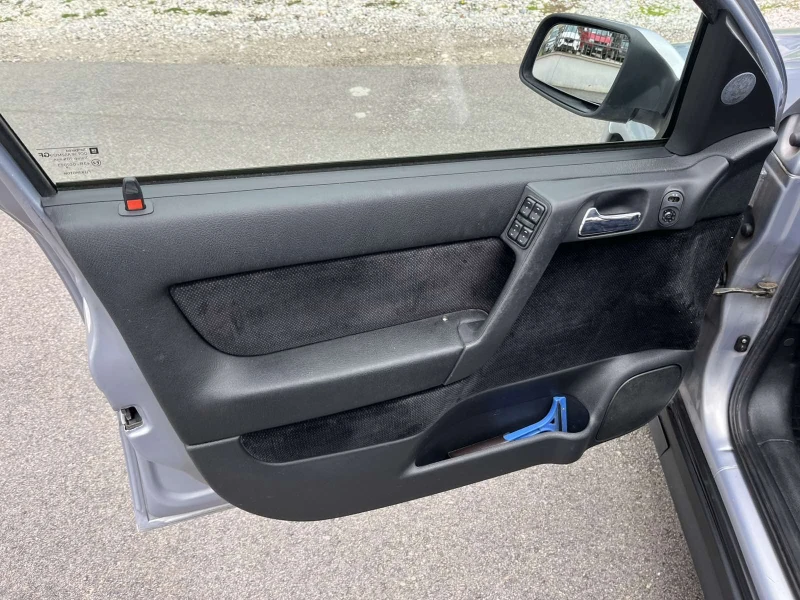 Opel Astra 1.6 84кс СТАРИЯ МОТОР КЛИМАТИК 109 000км, снимка 7 - Автомобили и джипове - 49700456