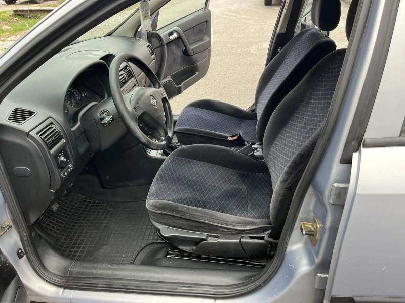 Opel Astra 1.6 84кс СТАРИЯ МОТОР КЛИМАТИК 109 000км, снимка 8 - Автомобили и джипове - 49700456