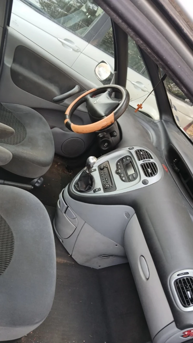 Citroen Xsara picasso 1.6 Hdi, снимка 5 - Автомобили и джипове - 52809920