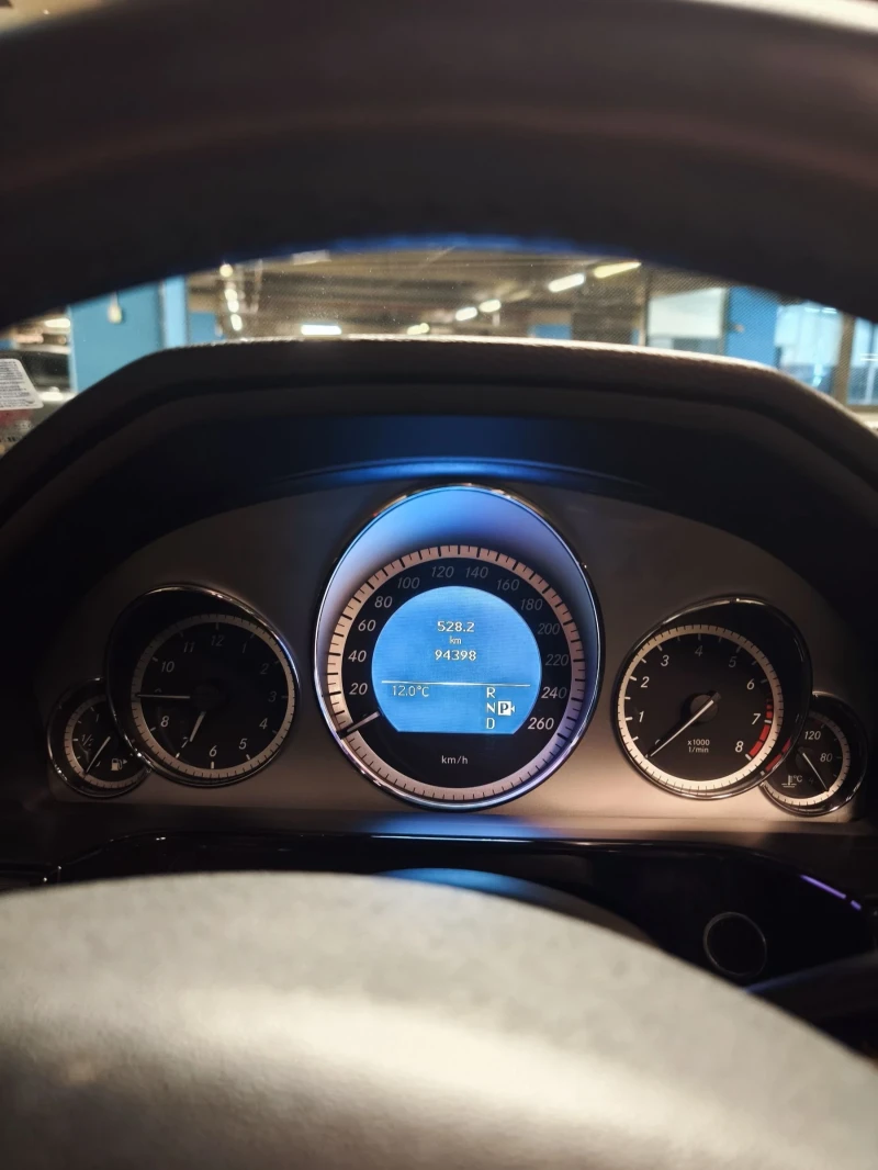 Mercedes-Benz E 500 4matic AMG-Line 94000KM, снимка 16 - Автомобили и джипове - 52656611