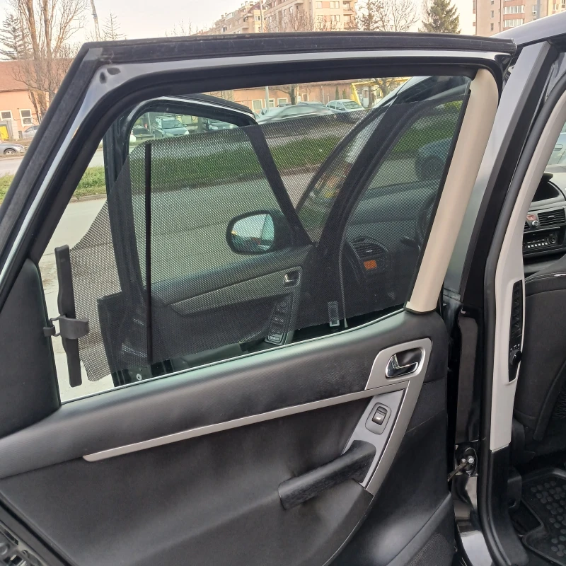 Citroen C4 Picasso, снимка 16 - Автомобили и джипове - 52811507