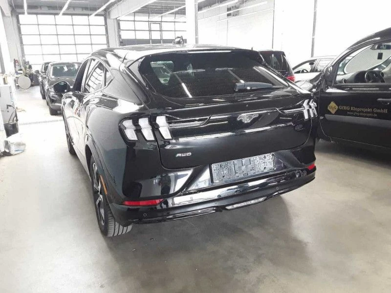 Ford Mustang Mach-E ОЧАКВАН ВНОС/ДАНЪЧЕН КРЕДИТ/ELEKTRIC 258kW AWD, снимка 4 - Автомобили и джипове - 55771461