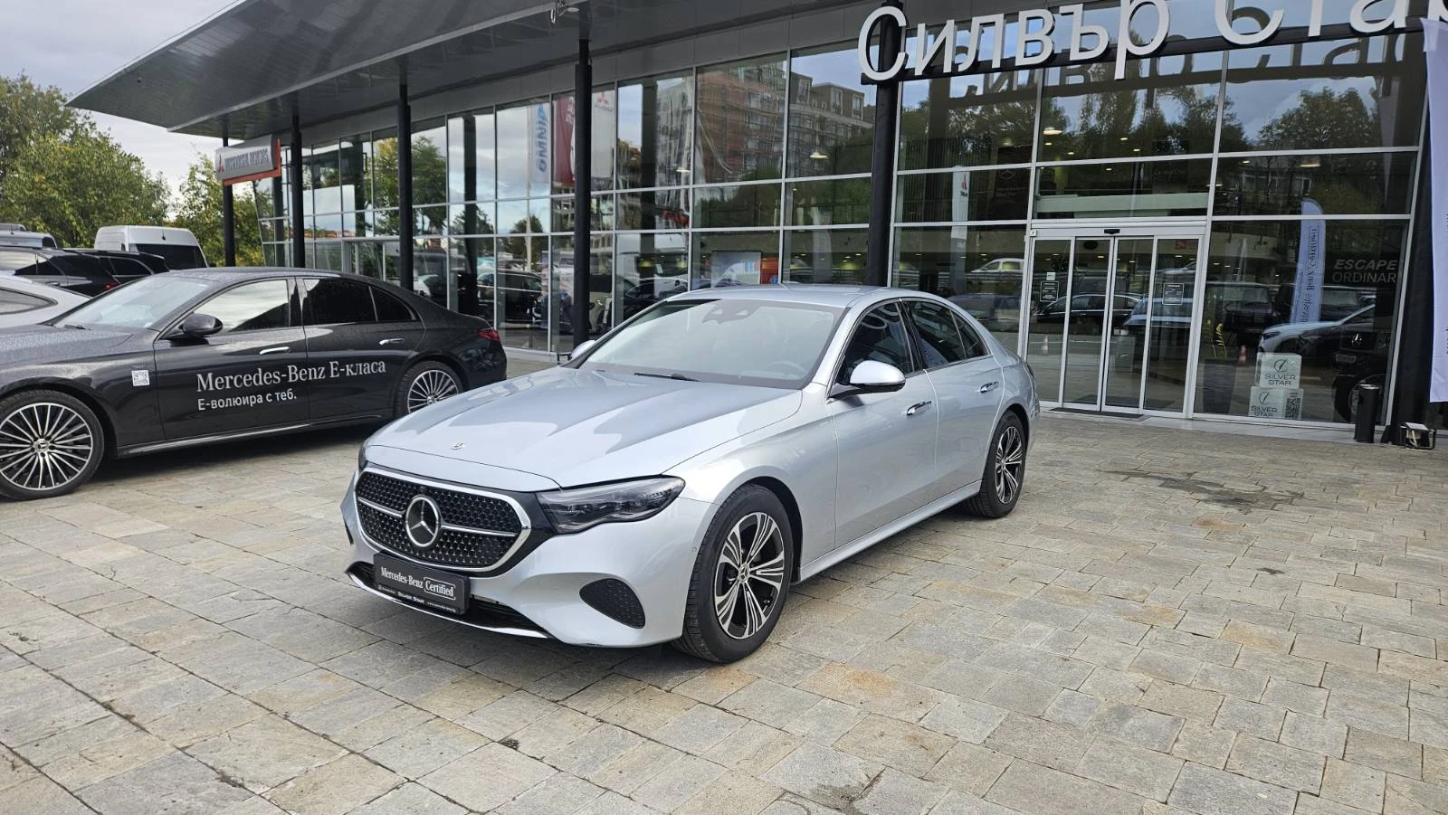 Mercedes-Benz E 220 d 4MATIC, снимка 1