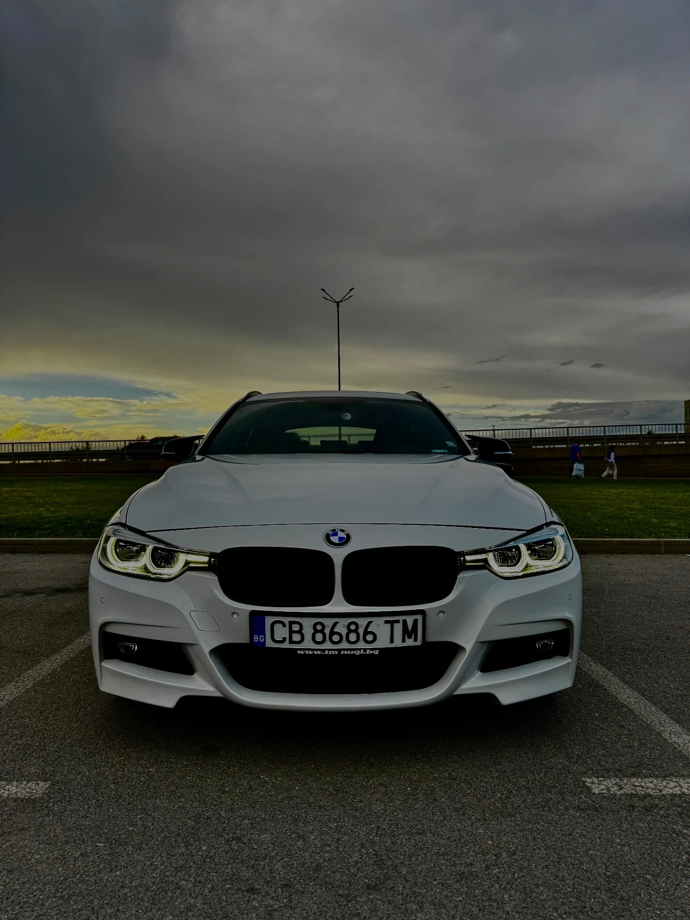 BMW 320 BMW 320d Xdrive B47 190ks, снимка 1