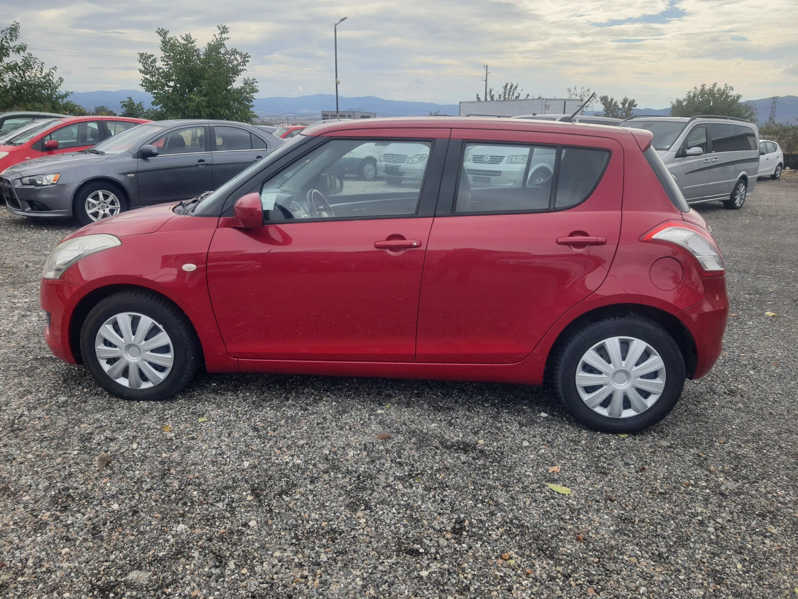 Suzuki Swift, снимка 8 - Автомобили и джипове - 55926437