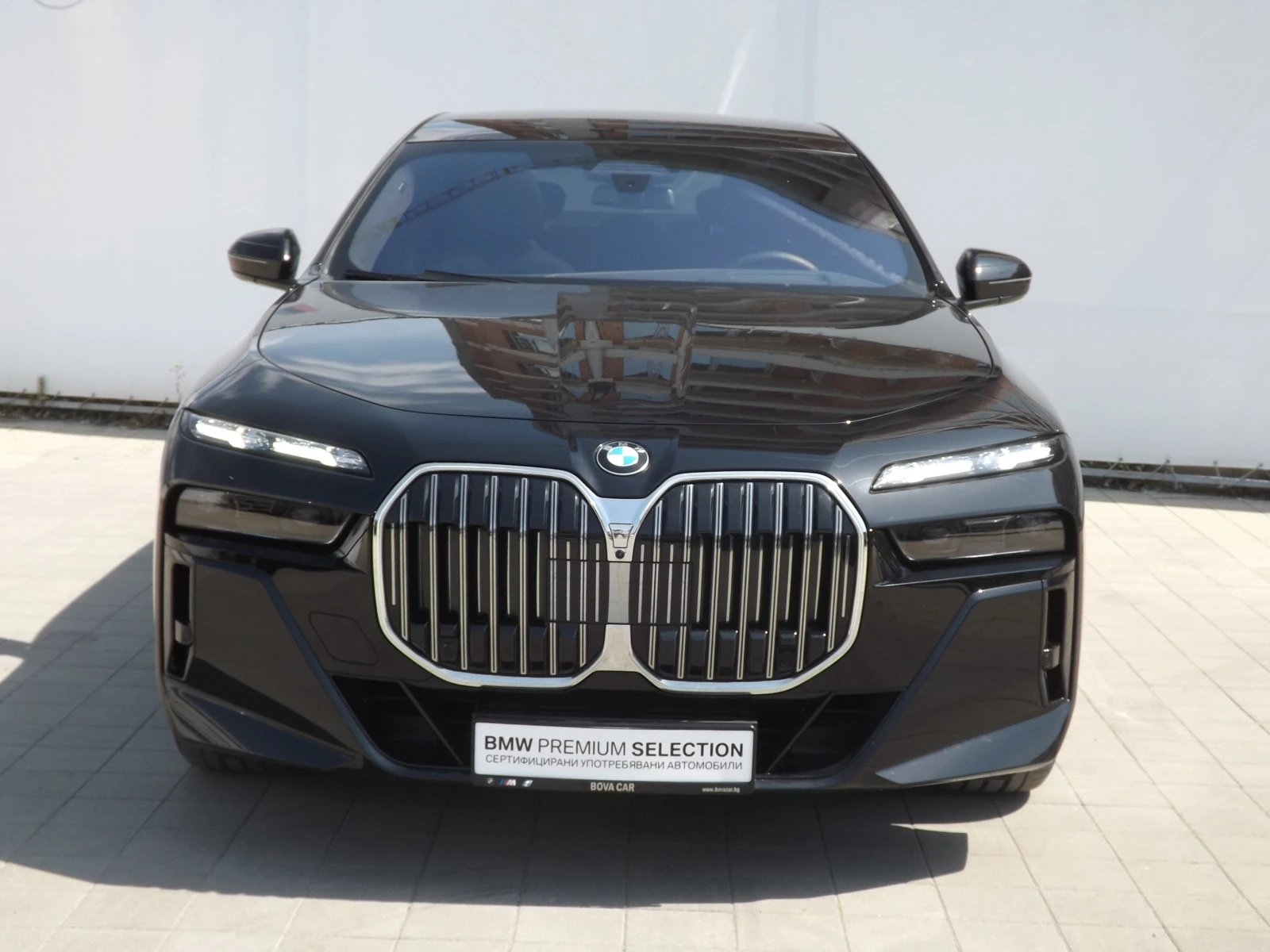 BMW 740 d xDrive - изображение 2